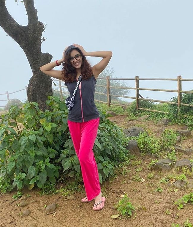 Malvika Sharma Instagram Wallpapers